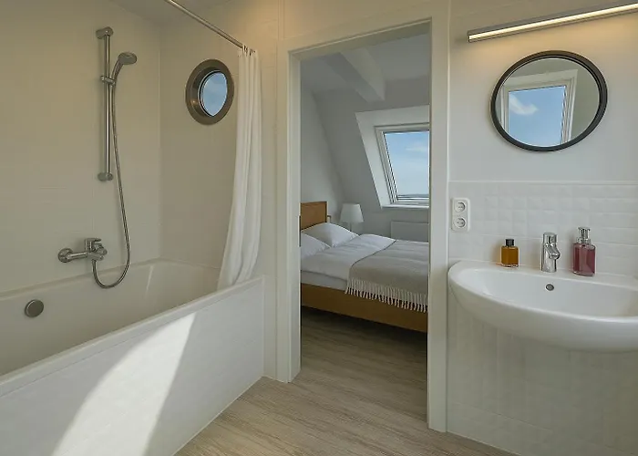 Am Hotel Glücksburg